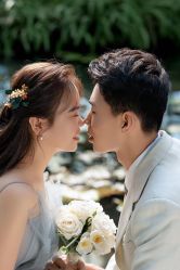 -雪中彩影婚纱摄影·微光艺术中心