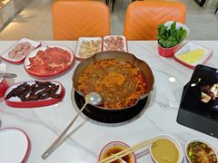 -毛辣果·贵州红酸汤牛肉火锅(西单店)