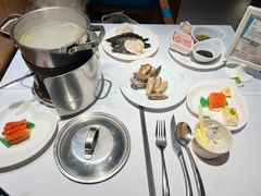 -领鲜活海鲜榴莲自助火锅(东门店)