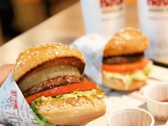 -The Habit Burger Grill 哈比特汉堡(复兴soho店)