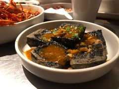 -龙巢盱眙龙虾·牛蛙·烧烤宵夜(八卦岭店)