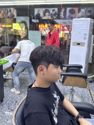 -藤野造型专业烫染接发