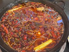 -鸿顺老铁锅美蛙鱼府(解放碑店)