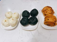 -李与白包子铺(桐梓林店)