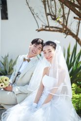 -易摄影婚纱摄影工作室