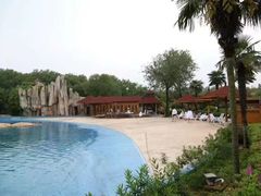 -金孔雀温泉旅游度假村