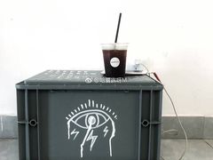 冰美式-麻雀咖啡SPARROW COFFEE(十全街店)