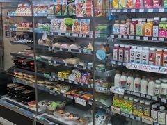-全家便利店(宜山路站店)