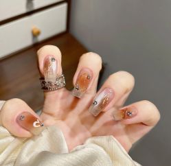 -兔猫ToMoreNails美甲美睫