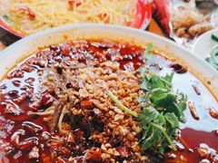 -先启半步颠小酒馆(白麓里店)