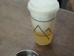 特调火龙果水蜜桃茉莉-去茶山(新光里店)