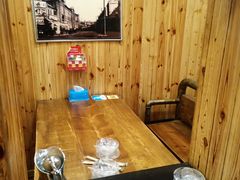 -老东镇啤酒屋海鲜加工·蒸汽海鲜·海鲜烧烤(台东店)