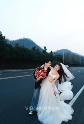 -雪中彩影婚纱摄影·品控旗舰店
