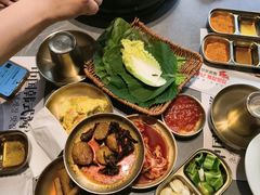 -草家酱蟹炭火烤肉店(珲春南路一店)