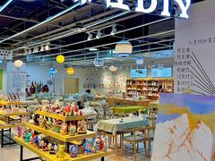 -郑在DIY·潮玩银饰绘画手作(中央大道旗舰店)