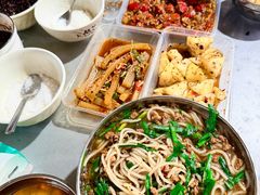 -正宗杨记普洱酸醋米线(总店)