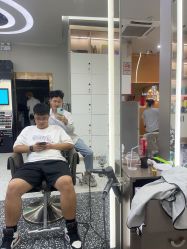 -苏豪路易士·嘉玛发廊