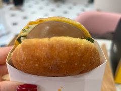 -85度C(生甜甜圈研究工坊·上海松江人民北路店)