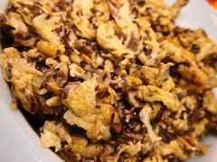 香椿尖椒炒蛋-博望坡酒楼(漕溪路店)