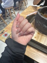 -瞧·享轻奢美甲美睫