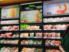 零售区-良品铺子(五角场万达店)