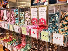 -VENCHI 闻绮(上海佛罗伦萨小镇店)