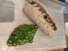 -奈雪的茶(湖滨银泰in77C区PRO店)