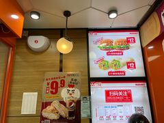 -华莱士·全鸡汉堡(四道街店)