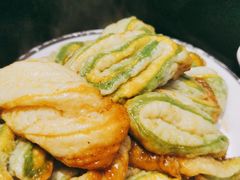 -鱼窝棚柴火铁锅炖(富山屯店)