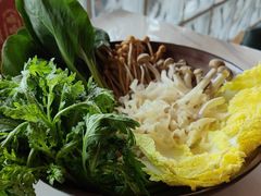 -喃喃椰·糟粕醋·椰子鸡火锅(七堡花园店)