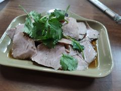 -亮亮面馆(经六路店)