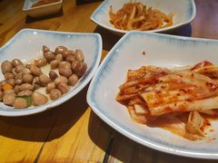 韩式辣白菜-唯成•韩国炭火烤肉 유성고기