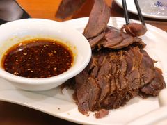 五香牛肉-龙梅肥肠鱼(明瓦廊店)
