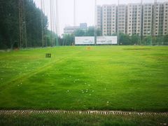 -仙霞高尔夫练习场-停车场