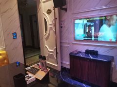 -皇马纯KTV·量贩·聚会(民治店)