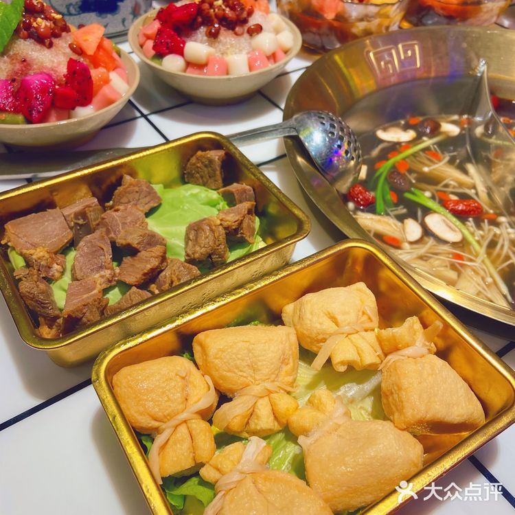 上海|串谱·鸡脚筋串串火锅|现串的串串才好吃