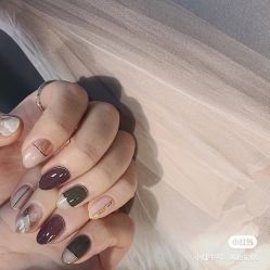 -Pink You美甲洗眉纹绣定制中心