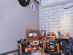 小兔砸-小意思咖啡店(草桥店)