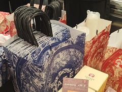 -霸王茶姬(上海静安大悦城店)