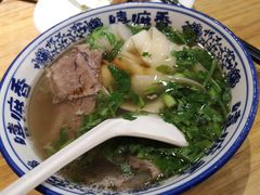 兰州拉面宽面-嘻小北·兰州清汤牛肉面(太平洋森活天地店)