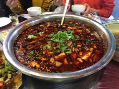 特色肥肠鱼(黄辣丁，三角峰)-韩妹鱼庄·泸定老字号(泸定店)