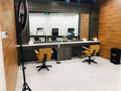 -程Studio