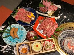 -山川小町·极番烧肉(新地假日广场店)