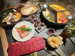 -三出山火锅(南京万象天地店)