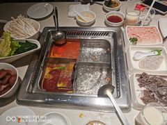 -海底捞火锅鲜切牛肉主题店(长寿路店)
