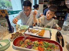 -嗨辣小聚·盘锦河蟹·海鲜烧烤龙虾(盘锦十年好店)