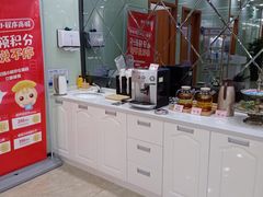 -茂菊口腔连锁(浦东南路店)