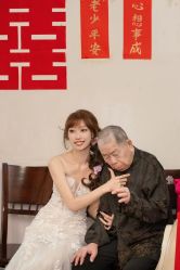 -予白婚纱礼服馆