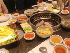 -草家酱蟹炭火烤肉店(珲春南路一店)