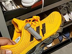 -阿迪达斯(八方汇精品优惠店)